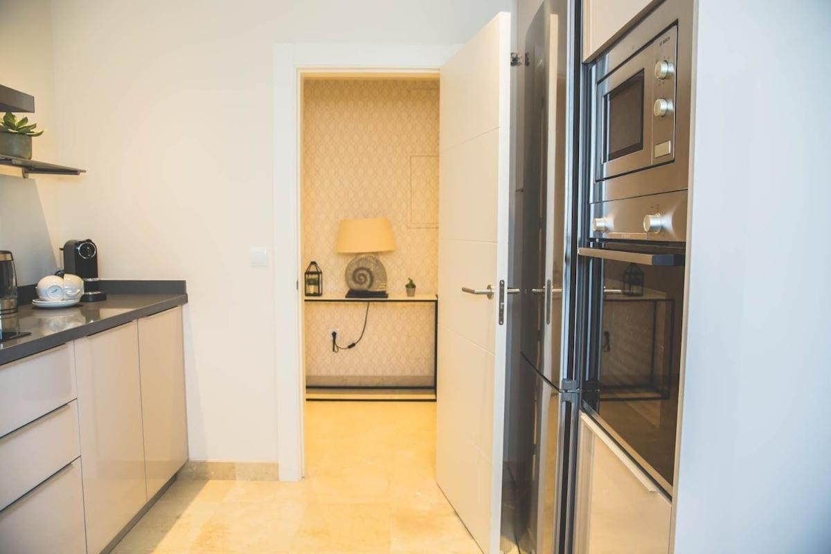 Exclusivo Apartamento En Los Flamingos Golf Estepona Exterior photo