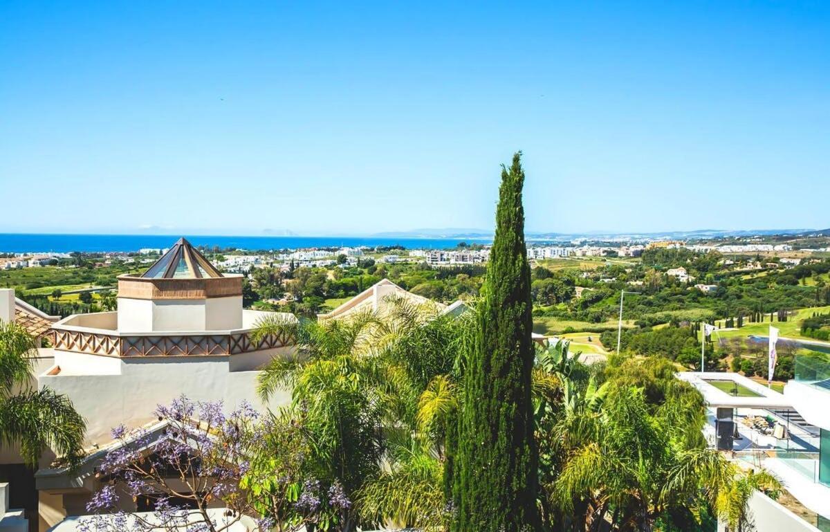 Exclusivo Apartamento En Los Flamingos Golf Estepona Exterior photo